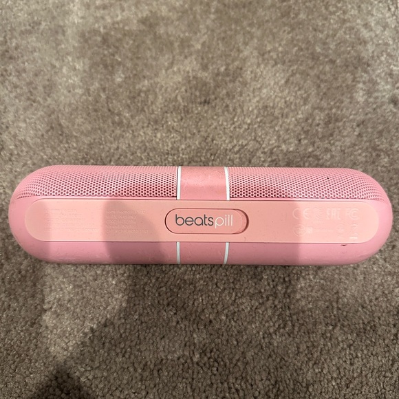 Nicki Minaj Pink beats pill - Picture 6 of 6
